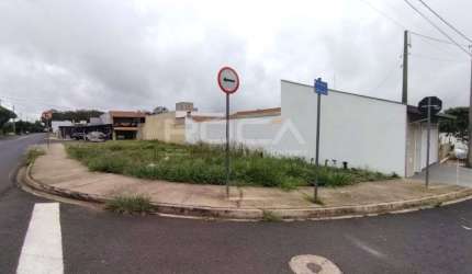 Terreno à venda no bairro Parque dos Flamboyant, São Carlos