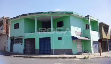 Casa à venda em São Carlos: 5 dormitórios, suíte, garagem e mais