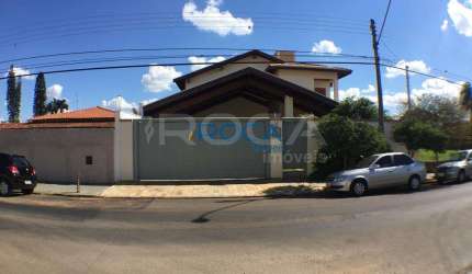 Venda de Casas / Padrão na cidade de São Carlos