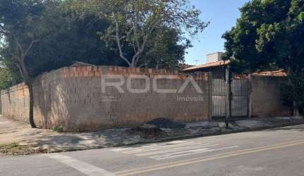 Oportunidade única! Terreno padrão com canil à venda na Vila Boa Vista em São Carlos
