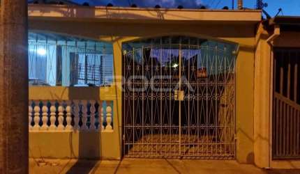 Venda de Casas / Padrão na cidade de São Carlos