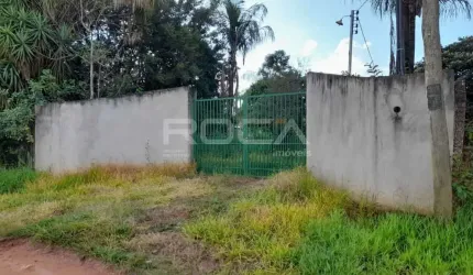 Chácara à venda em São Carlos com 2 dormitórios e pomar