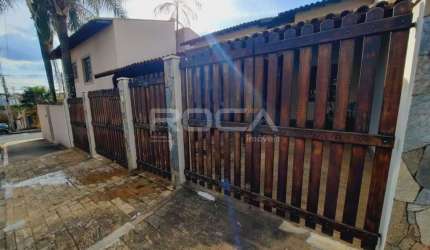 Venda de Casas / Padrão na cidade de São Carlos