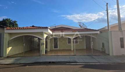 Casa de alto padrão com 3 dormitórios na Vila Brasília, São Carlos