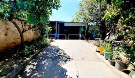 Venda de Terreno / Padrão na cidade de São Carlos