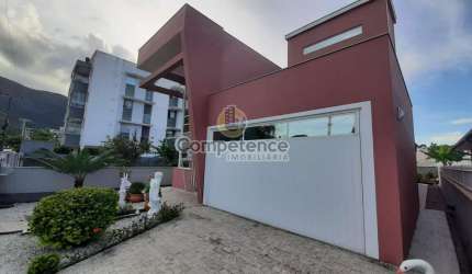 Casa para Venda em Palhoça, Praia de Fora, 3 dormitórios, 1 suíte, 3 banheiros, 2 vagas