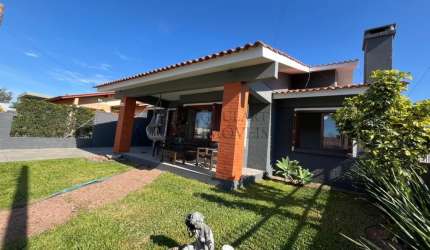 CASA INCRÍVEL EM CAPÃO - PISCINA