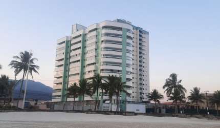 Agradável AP pé na areia - 2 amplos  quartos