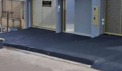 Casa à Venda no Vale das Perobas