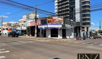 Oportunidade Excepcional no Centro: Propriedade Residencial e Comercial.