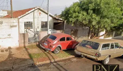 Terreno com duas casas no quintal para Venda no Jardim Coroados