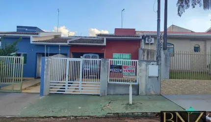 Linda casa espaçosa e aconchegante no Jardim Santo Antônio