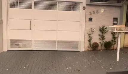 Linda Casa com planejados à Venda no Jardim Casa Grande