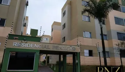 Apartamento à Venda no Res. Perdigão