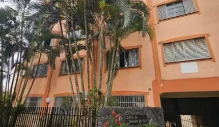 Venda - Apartamento na Zona 07 em Maringá