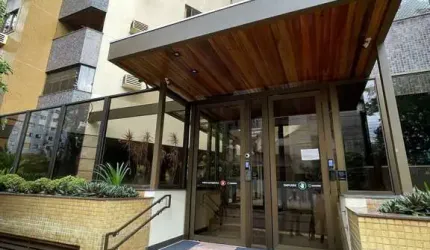 Venda - Apartamento amplo na Zona 07 em Maringá