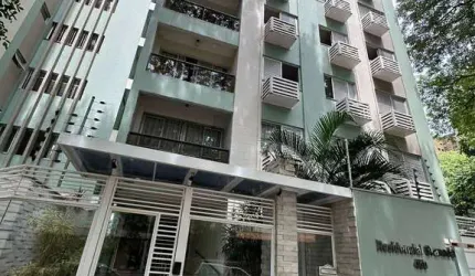 Venda - Apartamento na Zona 07 em Maringá
