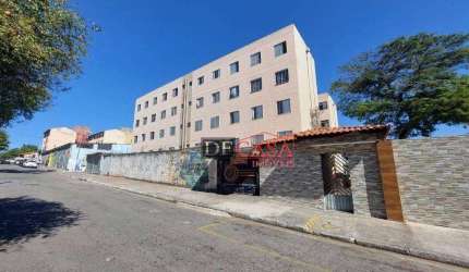 Apartamento em Conjunto Residencial José Bonifácio