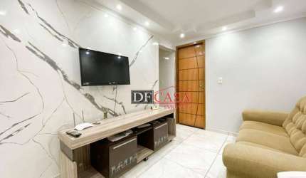 Apartamento em Conjunto Residencial José Bonifácio