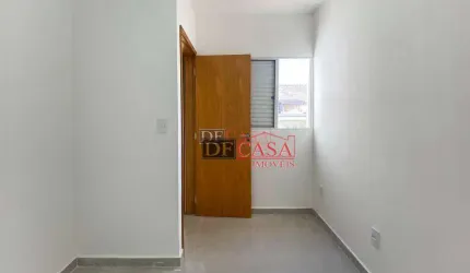 Apartamento em Vila Carrão