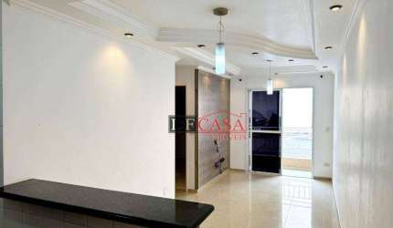 Apartamento em Vila Paranaguá