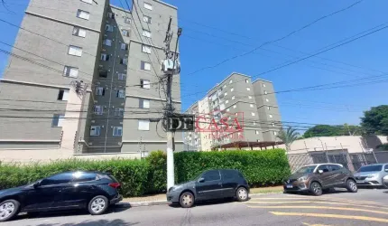 Apartamento em Vila Jacuí