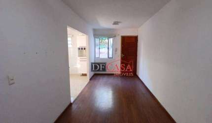 Apartamento em Conjunto Residencial José Bonifácio