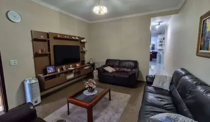 Sobrado em Jardim Santa Maria
