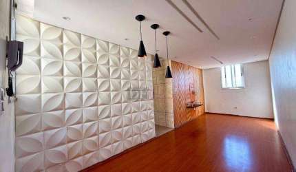 Apartamento em Conjunto Residencial José Bonifácio