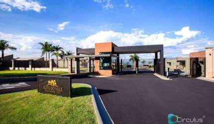 Casa com 3 dormitórios, sendo 1 suíte à venda, 156 m² por R$ 960.000 - Fazenda Santa Maria - Cravinhos/SP