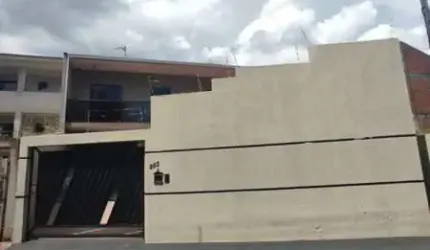 Casa - Sobrado padrão Lago Juliana