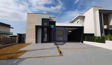 Casa a venda no condomínio Gran Ville
