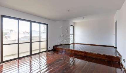 Apartamento Amplo e Aconchegante com 3 Dormitórios e Varandas em Vila Assunção
