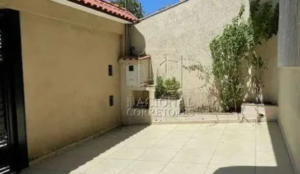 Casa térrea 2 dormitórios, 3 vagas 120 m² de área construída / Vila Camilopolis - Santo André