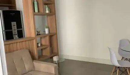 Prédio com 8 andares, 4 por andar
