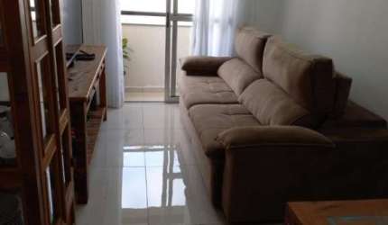 Apto de 03 dormitórios, 01 vaga,59 metros. Boa localização!