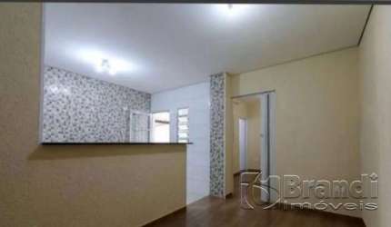 EXCELENTE CASA (NOVA) 1 DORM., 1 VAGA - PROX. MONOTRILHO ORATÓRIO