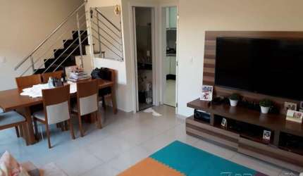 Ótimo sobrado 3 dorms sendo 1 suite, 2 vagas grandes, todo planejado