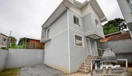Sobrado Duplex de 3 Quartos com suíte - Condomínio Fechado - bairro Taboão