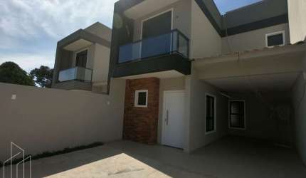 EXCELENTE TRIPLEX NO ÓRFÃS- UNIDADE DE MEIO