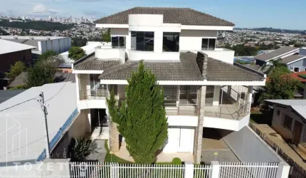 Triplex Espaçoso e Versátil no Santa Paula -Vila Raquel