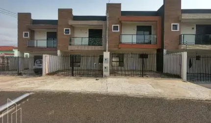 Excelente sobrado com suíte no Jardim Carvalho