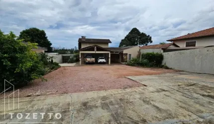 Casa de Alto Padrão com Piscina, Campo e Muito Mais!