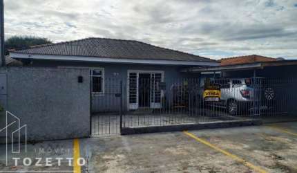 Duas excelentes casas no mesmo terreno- Olarias