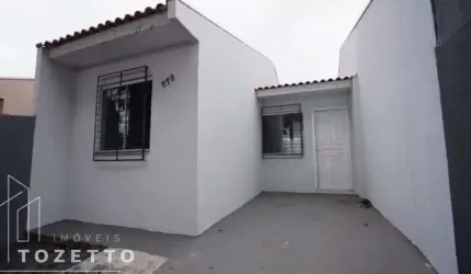 CASA NO SÃO MARCOS. ÓTIMA LOCALIZAÇÃO E ESPAÇO EXTERNO!