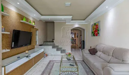 Sobrado amplo à venda na Vila Curuçá, em Santo André; 275,88m² de área construída, 162m² de terreno
