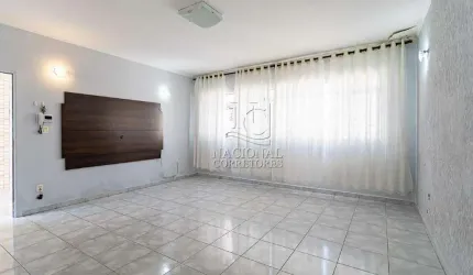 Casa térrea para locação no bairro Santa Terezinha – 198m², 2 dorms, 4 vagas!