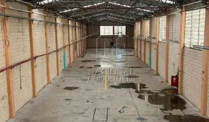 Galpão industrial para locação em Mauá-SP.