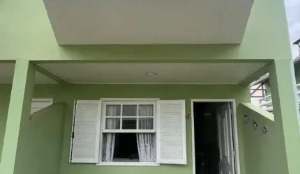 CASA DUPLEX EM CONDOMÍNIO ORLA AZUL II - CABO FRIO/RJ