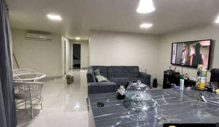 CASA ESPAÇOSA À VENDA COM 3 QUARTOS, CONDOMÍNIO BOSQUE DO PERÓ - CABO FRIO